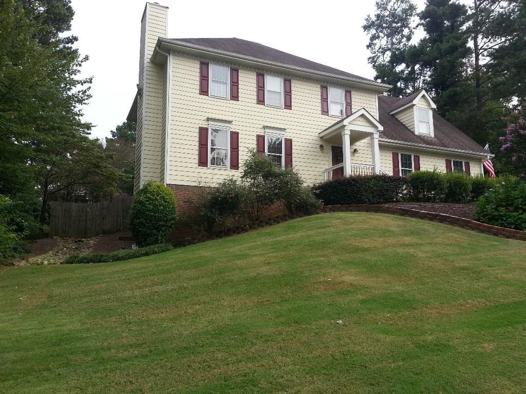 5 bedroom, 2,548 sq ft single family residence sold at 1113 Melton Drive, Lilburn, GA 30047