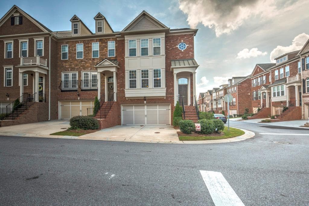 4 bedroom townhouse sold at 5061 Ridgemont Walk 28, Smyrna, GA 30080