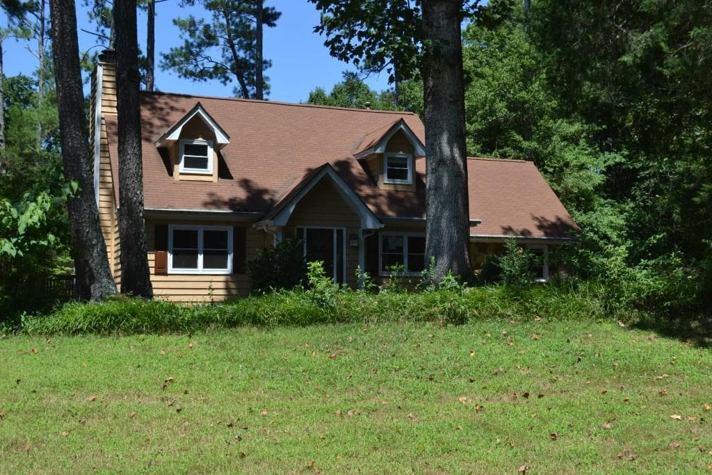 3 bedroom, 2,790 sq ft single family residence sold at 5010 Nesbit Ferry Lane, Atlanta, GA 30350