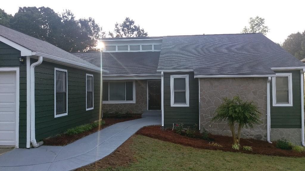 5 bedroom, 3,632 sq ft single family residence sold at 5195 Cascade Hills Circle, Atlanta, GA 30331