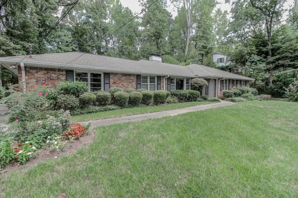 4 bedroom, 2,256 sq ft single family residence sold at 6658 Brandon Mill Road, Atlanta, GA 30328