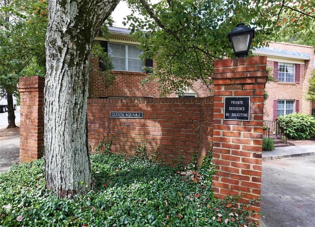 2 bedroom, 1,536 sq ft townhouse sold at 868 E Ponce De Leon Avenue, Decatur, GA 30030