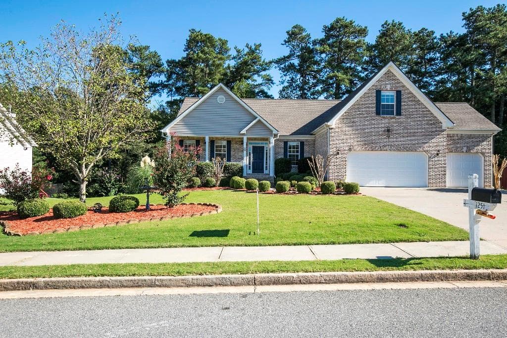 6 bedroom single family residence sold at 1251 Fountain Lakes Drive, Lawrenceville, GA 30043