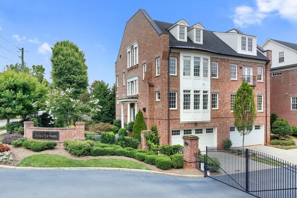 4 bedroom, 3,423 sq ft townhouse sold at 1325 Lullwater Park Circle, Atlanta, GA 30306