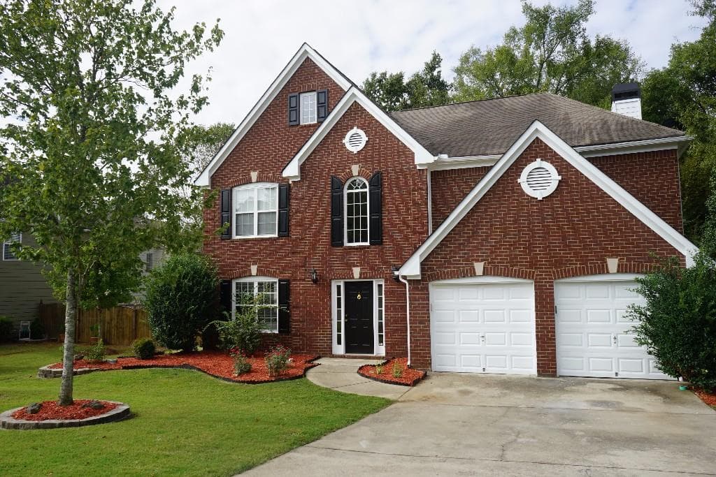 4 bedroom, 2,326 sq ft single family residence sold at 3823 Mast Court, Kennesaw, GA 30144