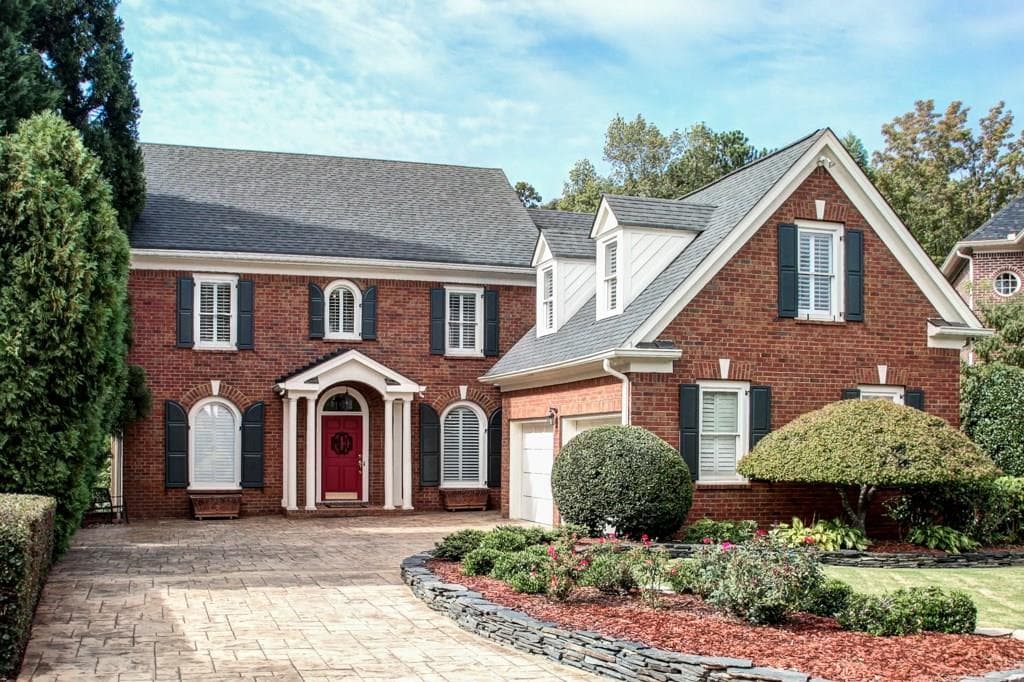 6 bedroom single family residence sold at 2206 Iron Gate Drive, Smyrna, GA 30080