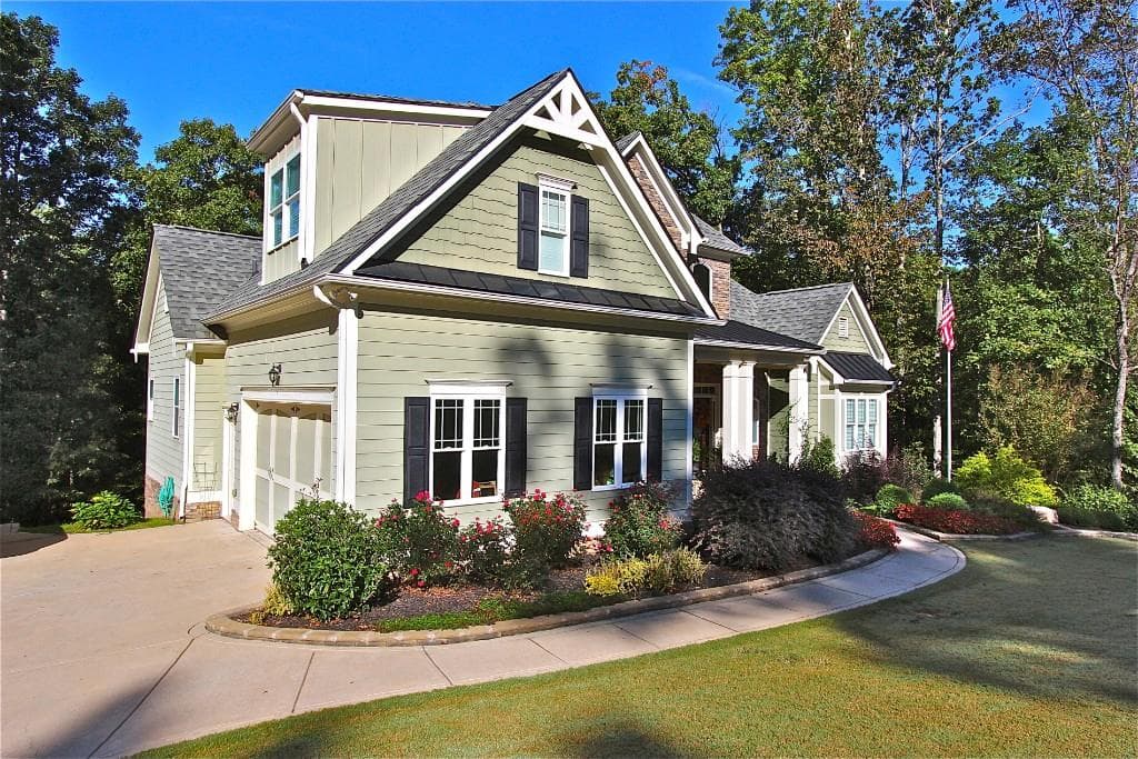 4 bedroom, 2,879 sq ft single family residence sold at 216 Autumn Brook Drive, Canton, GA 30115
