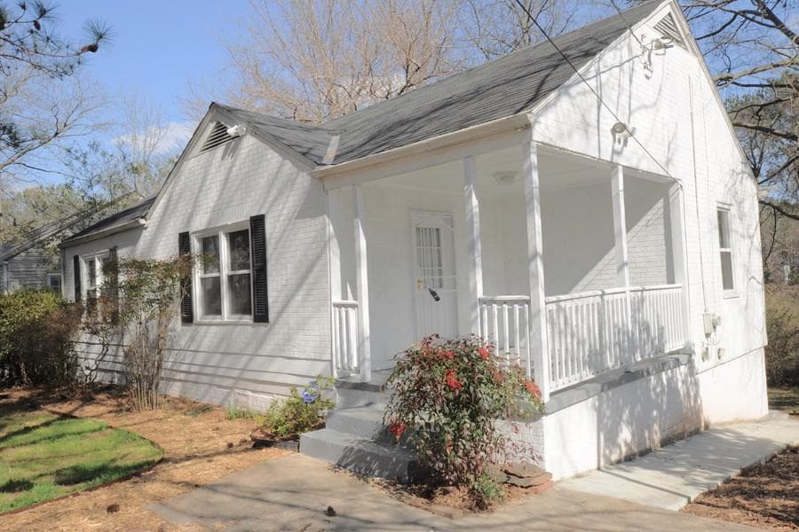 3 bedroom, 1,025 sq ft single family residence sold at 800 Fayetteville Road, Atlanta, GA 30316