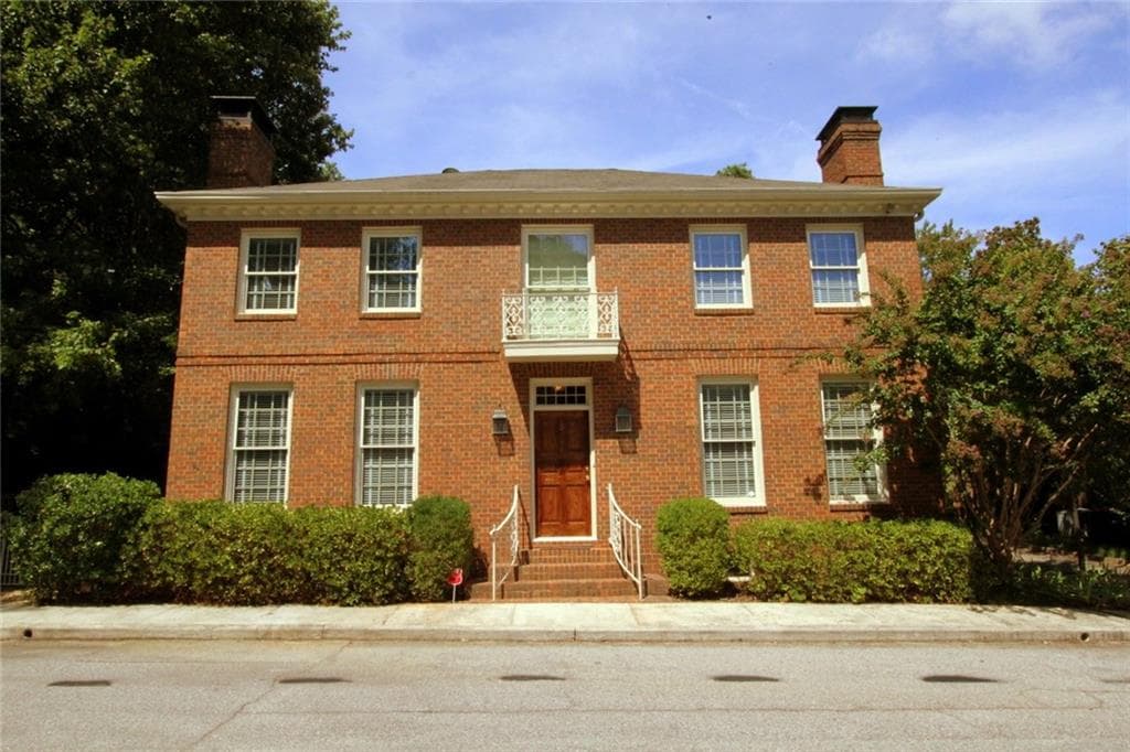 9 Charter Square, Decatur, GA 30030 — most recent listing photo