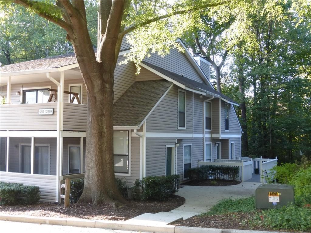 2 bedroom, 1,270 sq ft condominium sold at 1216 Wynnes Ridge Circle, Marietta, GA 30067