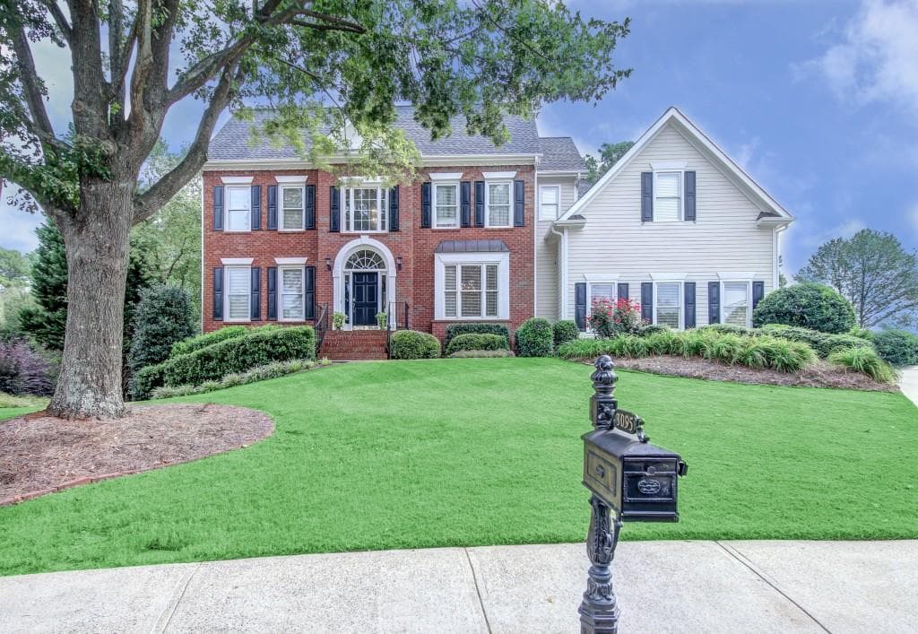 5 bedroom, 4,266 sq ft single family residence sold at 3095 Bellingrath Boulevard, Roswell, GA 30076