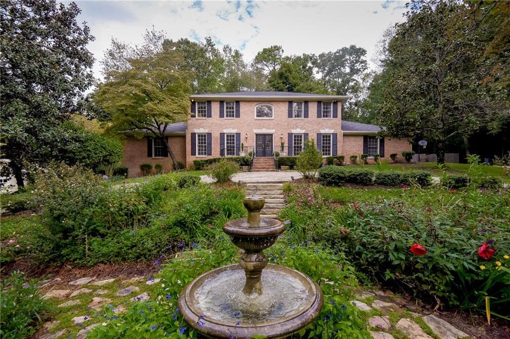 5 bedroom single family residence sold at 8045 Monticello Drive, Sandy Springs, GA 30350