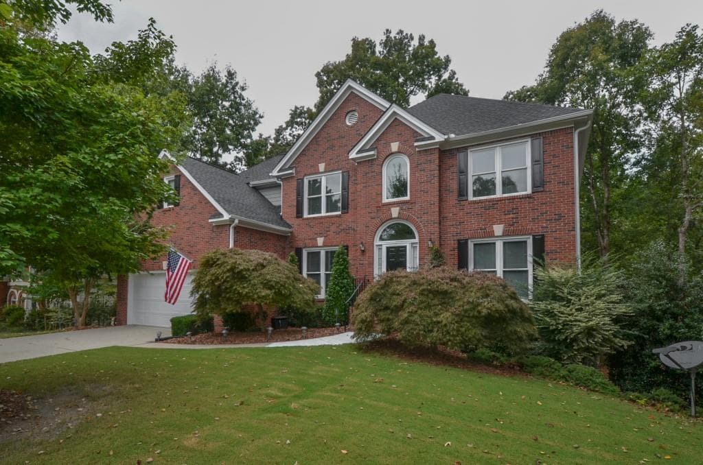 5 bedroom, 3,396 sq ft single family residence sold at 1710 Highland Oaks Way, Lawrenceville, GA 30043