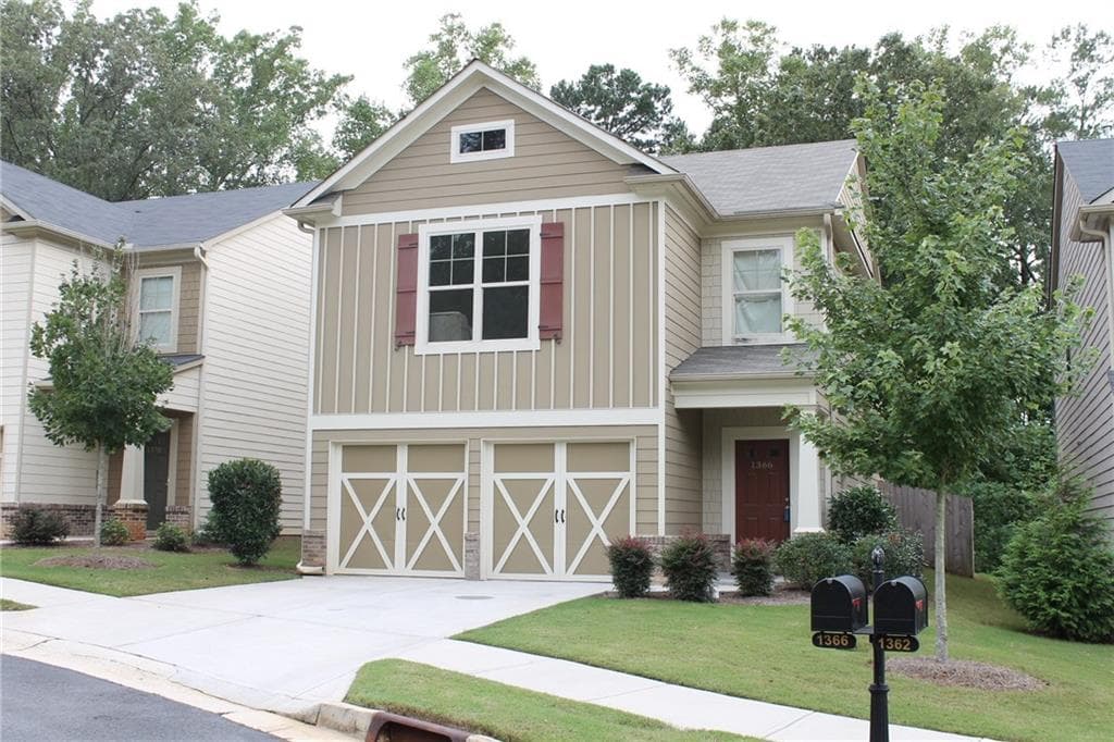 3 bedroom, 2,062 sq ft single family residence sold at 1366 Sandtown Green, Marietta, GA 30008