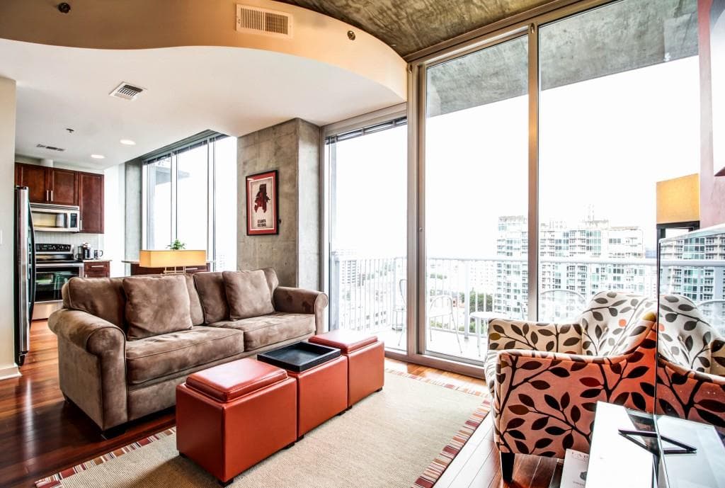 1 bedroom, 748 sq ft condominium sold at 855 Peachtree Street 1612, Atlanta, GA 30308