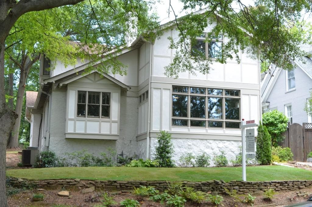 3 bedroom, 3,049 sq ft single family residence sold at 834 Clemont Drive, Atlanta, GA 30306