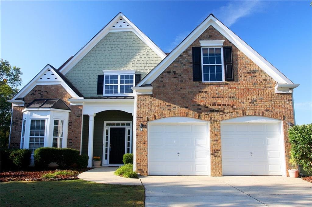 4 bedroom, 2,438 sq ft single family residence sold at 5150 Fieldstone View Circle, Cumming, GA 30028