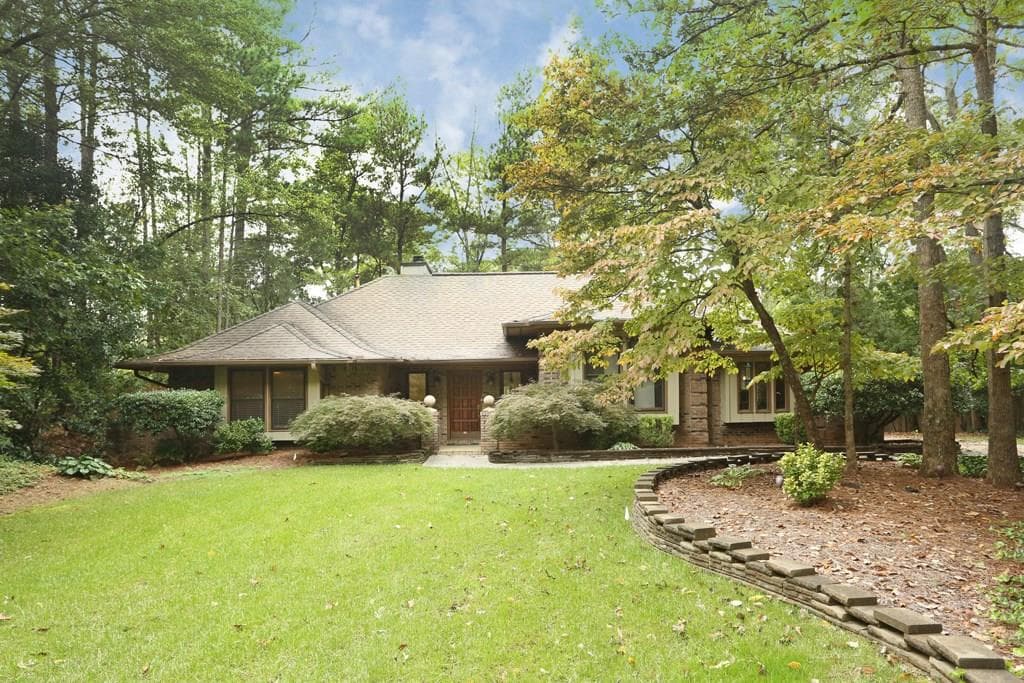 402 Somerset Close, Marietta, GA 30067 — most recent listing photo
