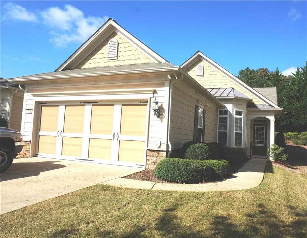 6412 ROCKPOINT Lane, Hoschton, GA 30548 — most recent listing photo