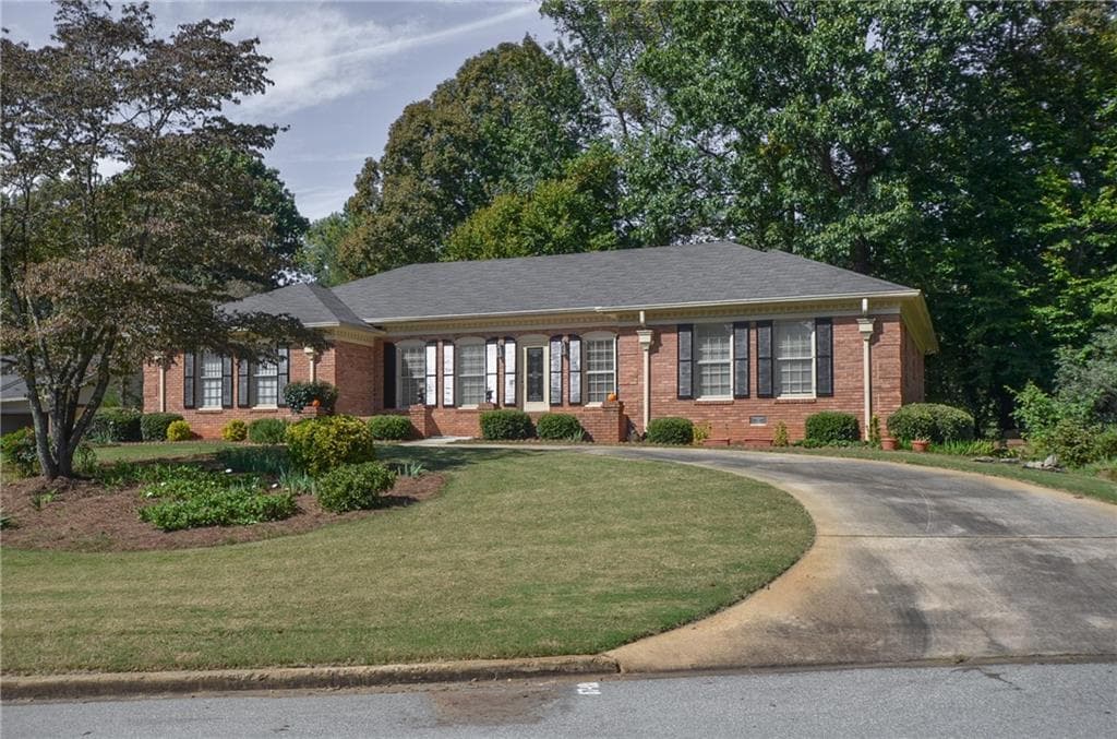 3 bedroom, 2,406 sq ft single family residence sold at 3998 Northlake Creek Court, Tucker, GA 30084