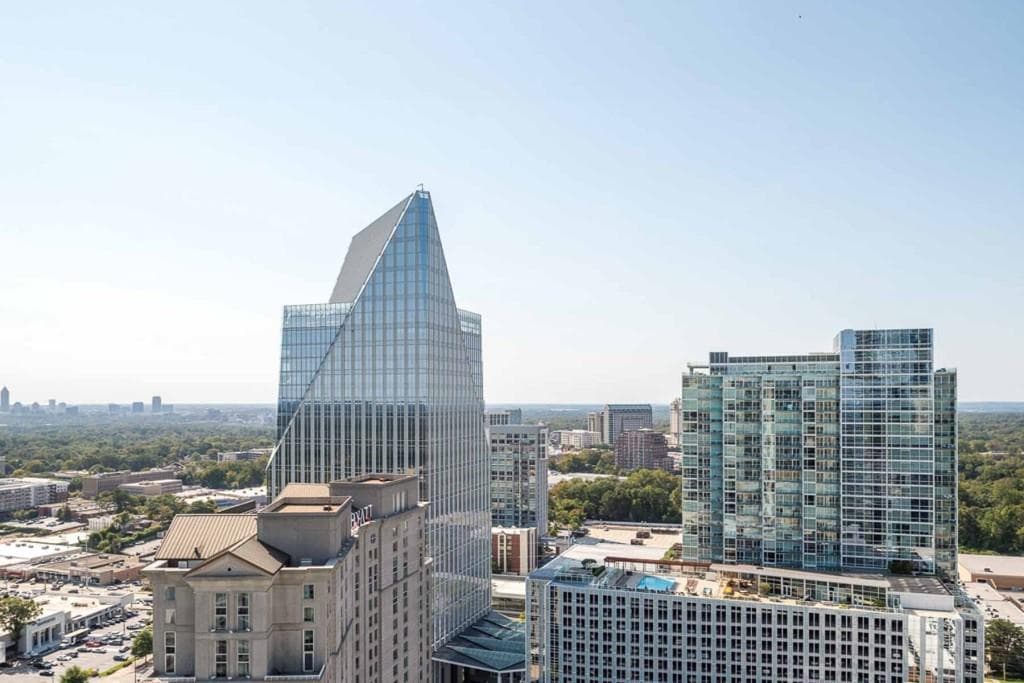 2 bedroom, 1,223 sq ft condominium sold at 3324 Peachtree Road 2918, Atlanta, GA 30326