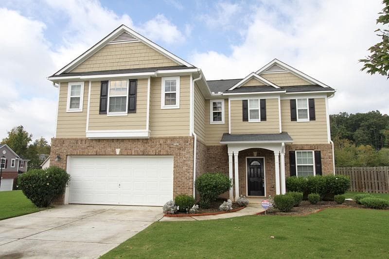 3 bedroom, 2,935 sq ft single family residence sold at 1143 Sparkling Cove Drive, Buford, GA 30518