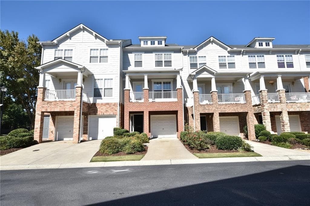 3 bedroom, 1,956 sq ft townhouse sold at 3356 Galleon Drive, Alpharetta, GA 30004