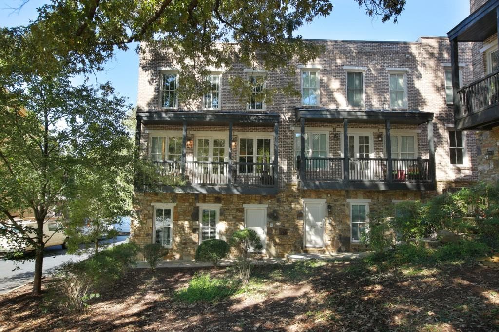 370 Green Oak Drive 370, Roswell, GA 30075 — most recent listing photo