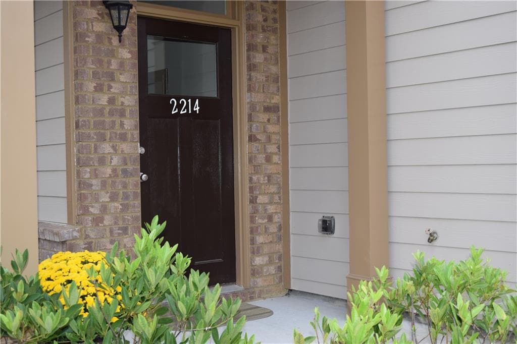 2214 Knoxhill View, Smyrna, GA 30082 — most recent listing photo
