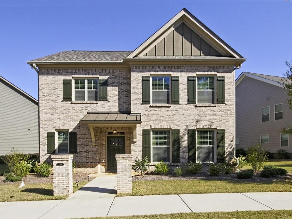 4 bedroom, 2,559 sq ft single family residence sold at 709 Park Manor Drive, Smyrna, GA 30082