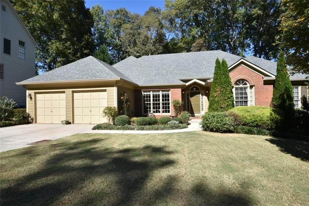 5270 N Hillbrooke Trace, Alpharetta, GA 30005 — most recent listing photo