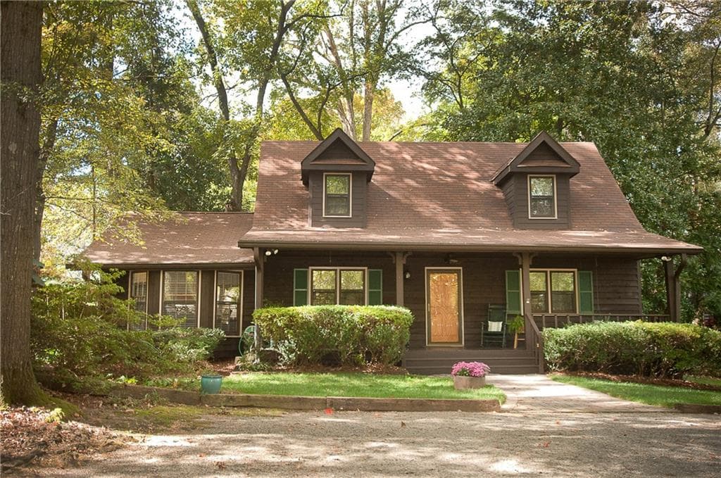 3 bedroom single family residence sold at 427 Avery Street, Decatur, GA 30030