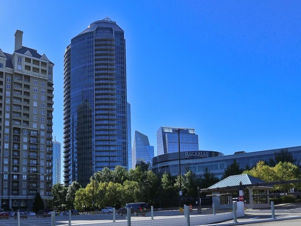 2 bedroom, 1,359 sq ft condominium sold at 3338 Peachtree Road 1508, Atlanta, GA 30326