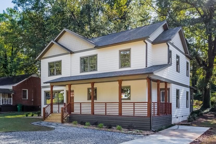 4 bedroom, 2,300 sq ft single family residence sold at 2607 Midway Road, Decatur, GA 30030
