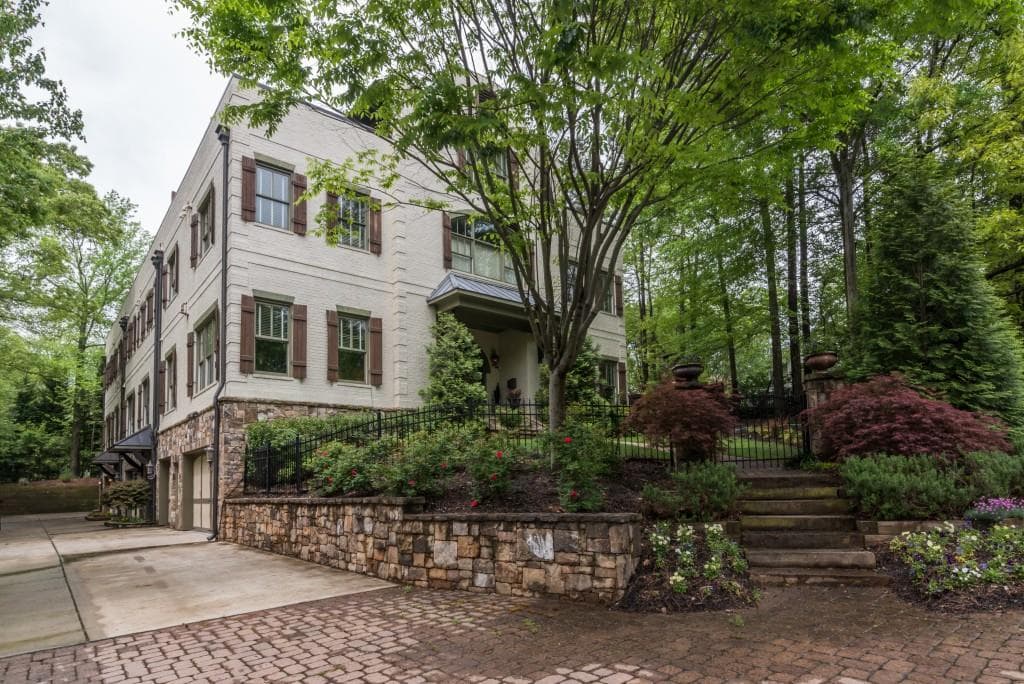 5332 Greenland Road 101, Sandy Springs, GA 30342 — most recent listing photo