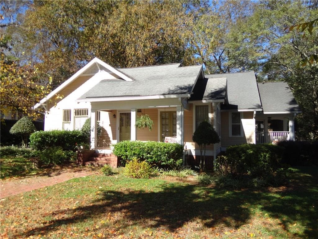 122 WOODLAWN Avenue, Winder, GA 30680 — most recent listing photo