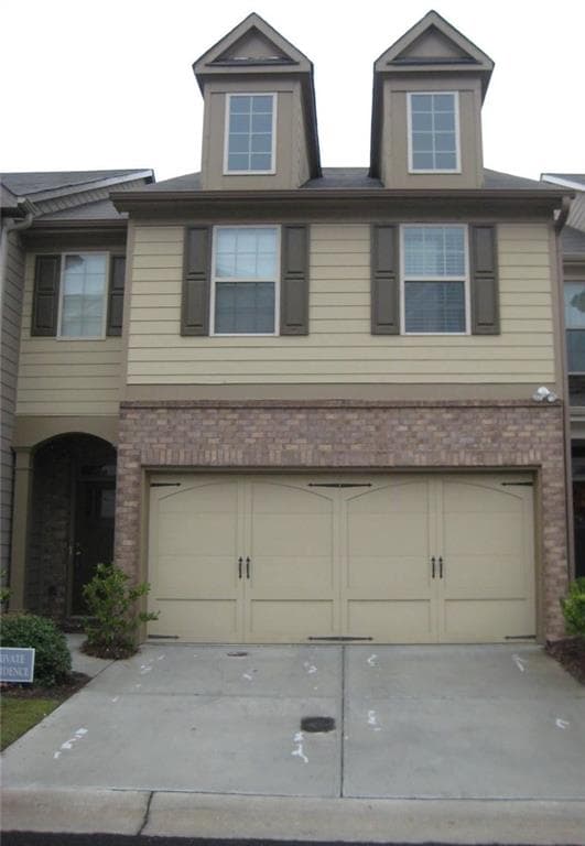 3 bedroom, 1,944 sq ft townhouse sold at 2394 Whiteoak Court 51, Smyrna, GA 30080