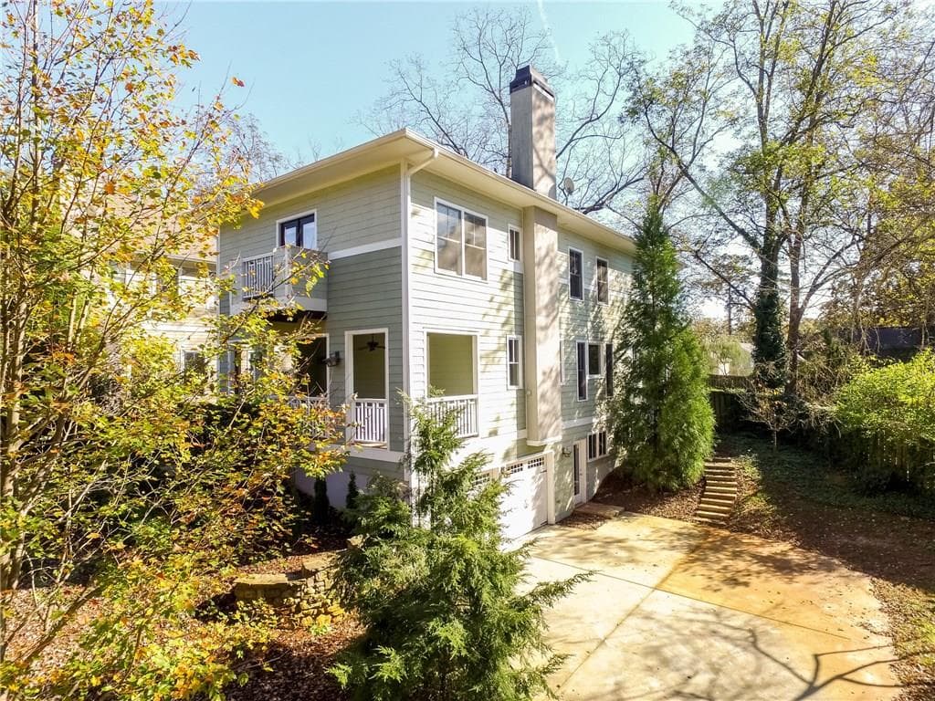 3 bedroom, 3,160 sq ft single family residence sold at 2285 Hosea L Williams Drive, Atlanta, GA 30317