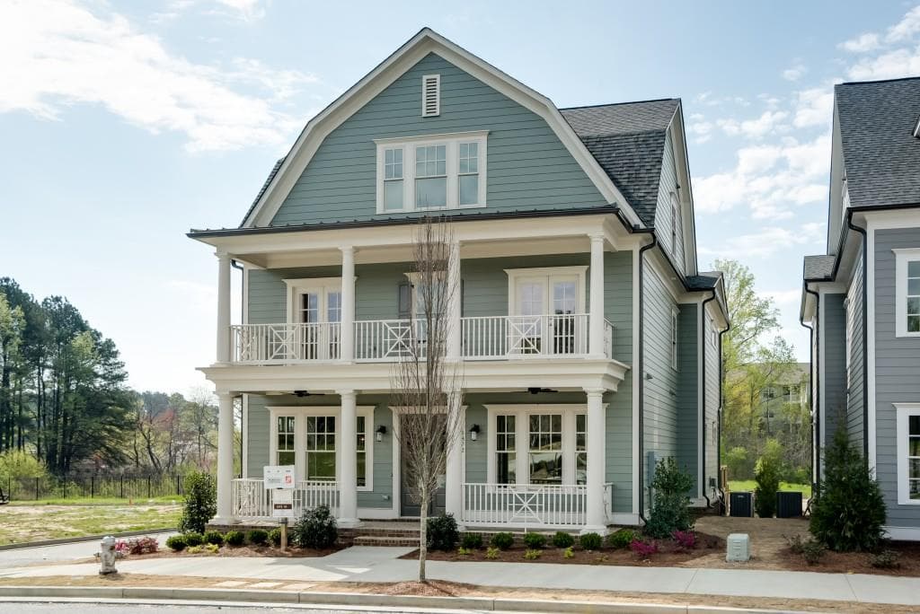 6 bedroom, 4,300 sq ft single family residence sold at 1872 Pointe Place Avenue, Dunwoody, GA 30338