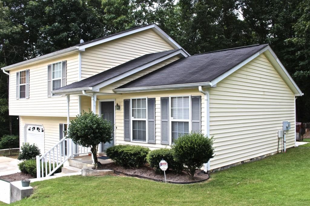 3 bedroom, 1,368 sq ft single family residence sold at 2629 Clifton Run Place, Atlanta, GA 30316