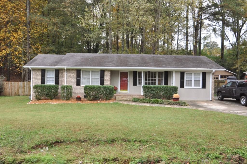 4 bedroom single family residence sold at 3105 Highland Drive, Smyrna, GA 30080