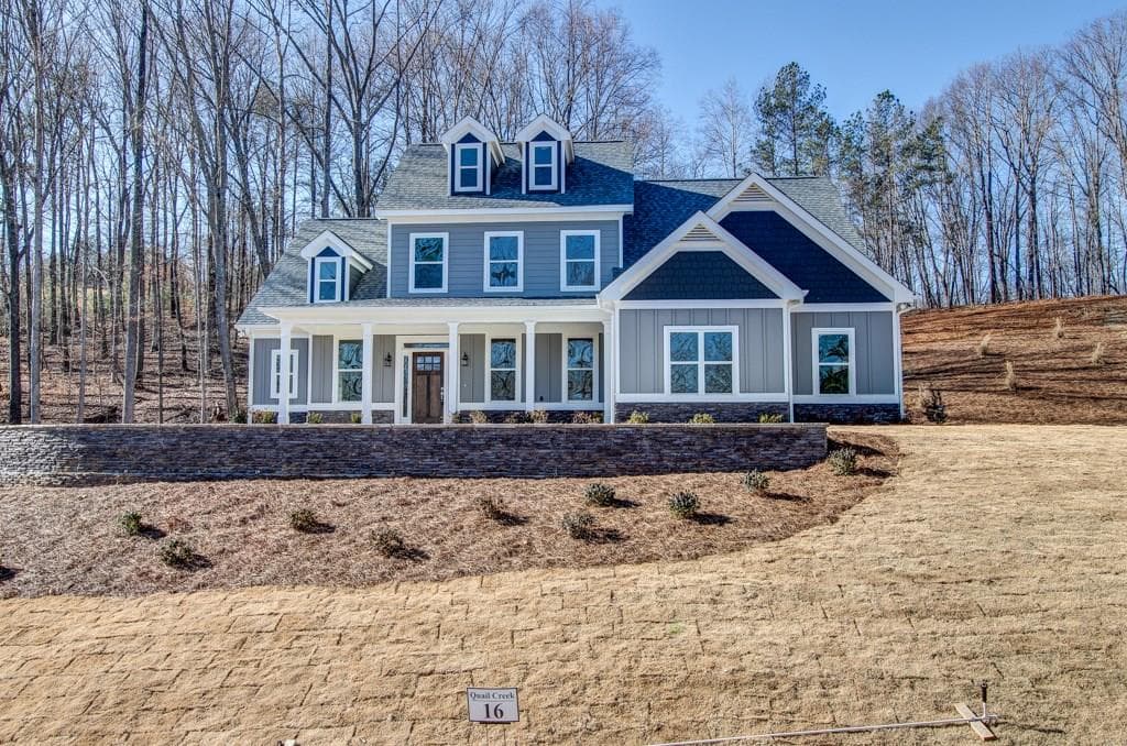 5 bedroom, 2,610 sq ft single family residence sold at 4231 Quail Creek Drive, Flowery Branch, GA 30542