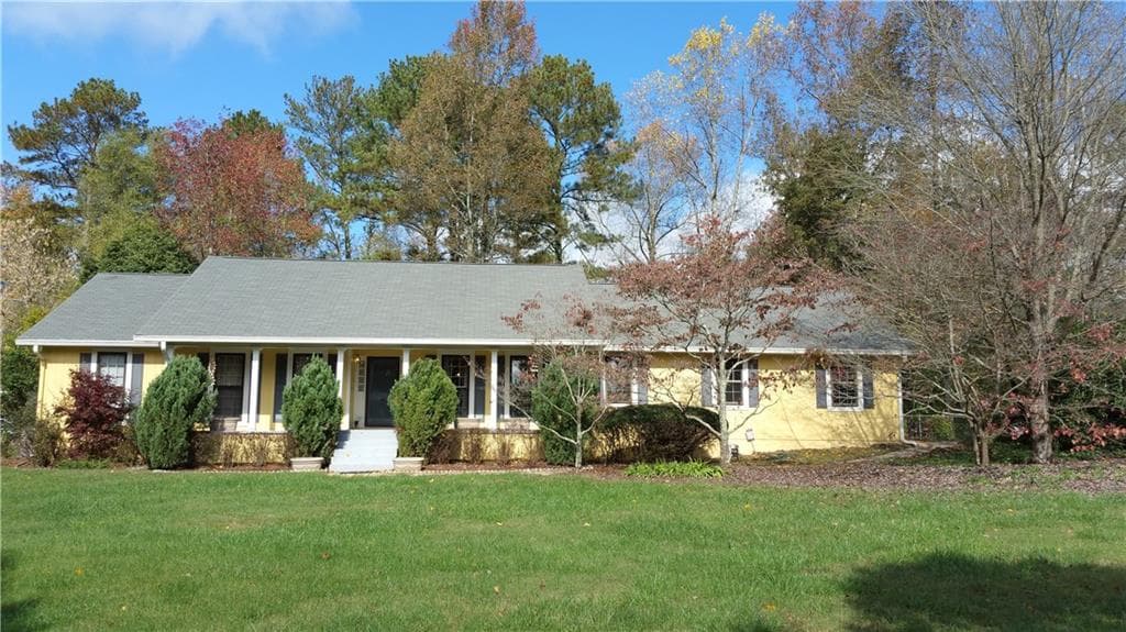 2515 Hunton Court, Marietta, GA 30068 — most recent listing photo
