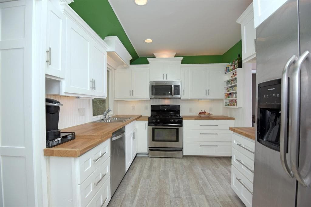3 bedroom, 1,344 sq ft single family residence sold at 2488 Glendale Circle, Smyrna, GA 30080
