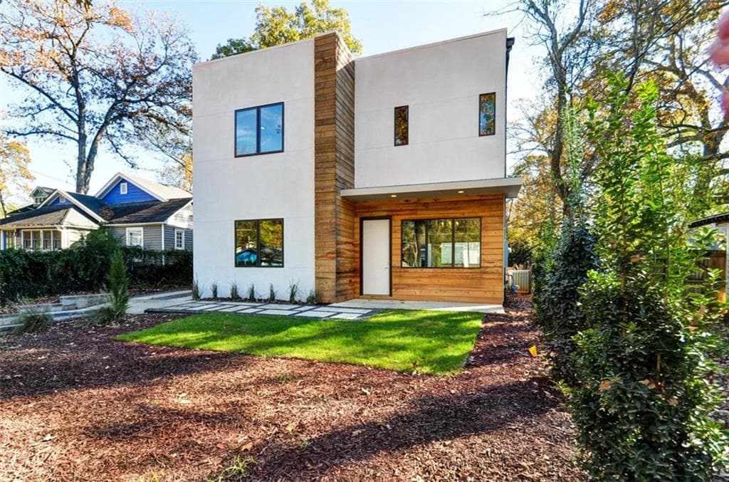 3 bedroom, 2,600 sq ft single family residence sold at 1073 Shelby Place, Atlanta, GA 30316