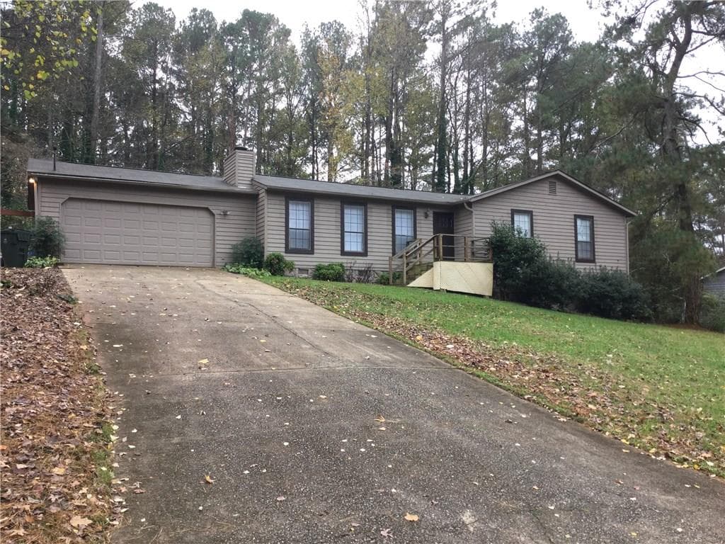 3 bedroom, 1,470 sq ft single family residence sold at 1182 Mill Ridge Drive, Lawrenceville, GA 30046