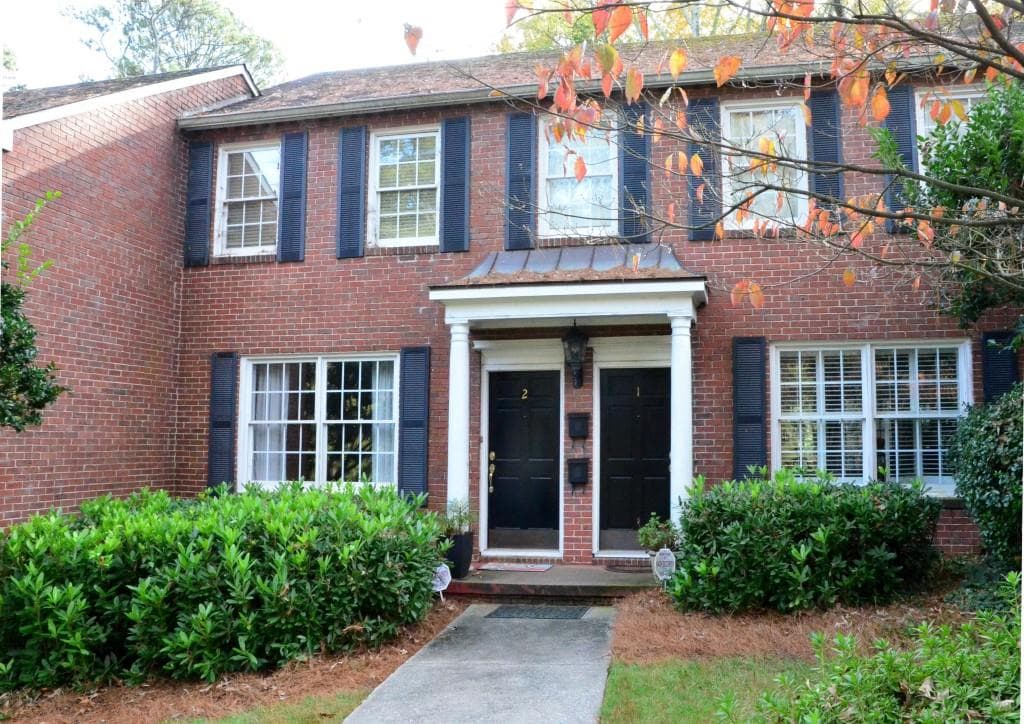2 bedroom, 900 sq ft condominium sold at 93 Sheridan Drive 2, Atlanta, GA 30305
