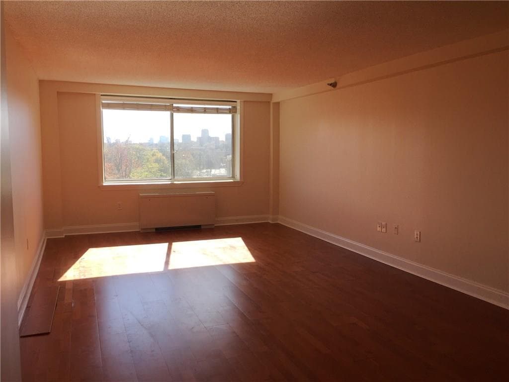 1 bedroom, 837 sq ft condominium sold at 2479 Peachtree Road 402, Atlanta, GA 30305