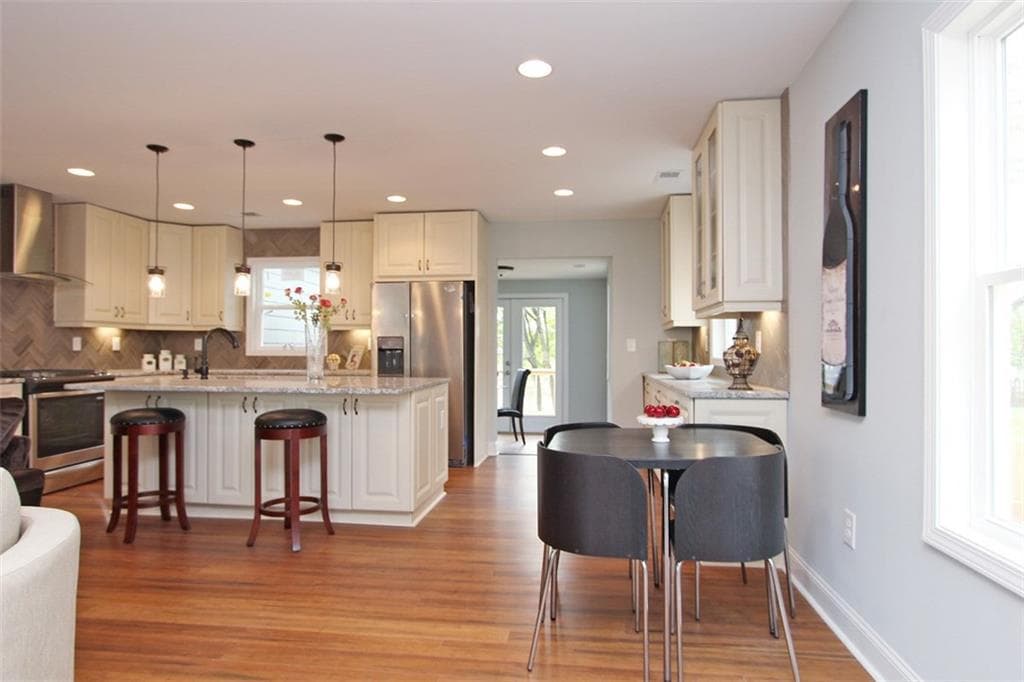 4 bedroom, 2,589 sq ft single family residence sold at 430 Chester Street, Marietta, GA 30060