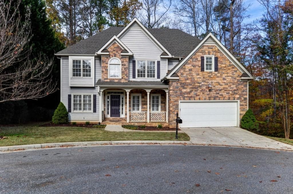 5 bedroom single family residence sold at 105 Fieldsborn Court, Atlanta, GA 30328